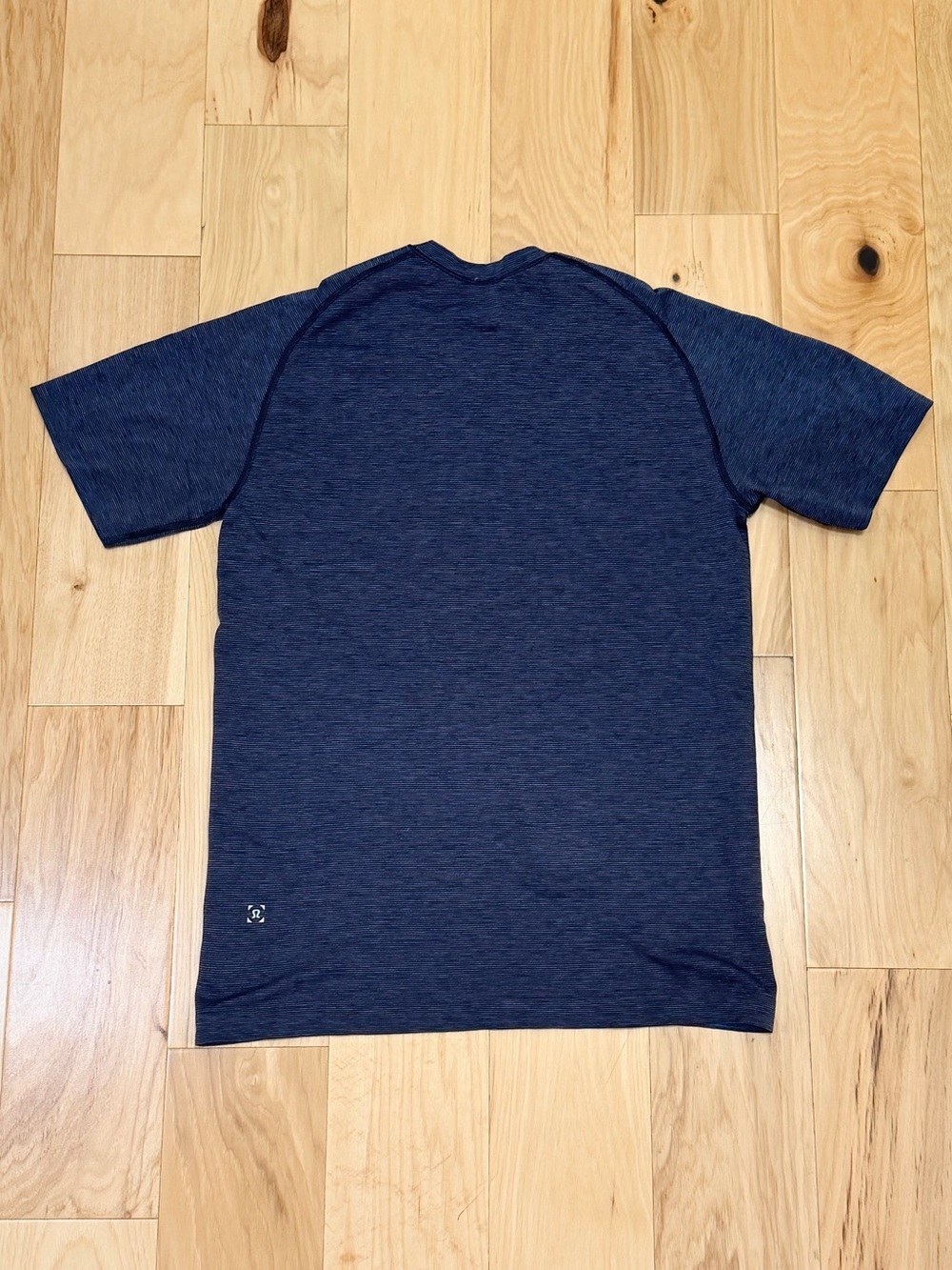 Lululemon Men’s Metal Vent Tech Short Sleeve Shirt - Picture 2 of 5